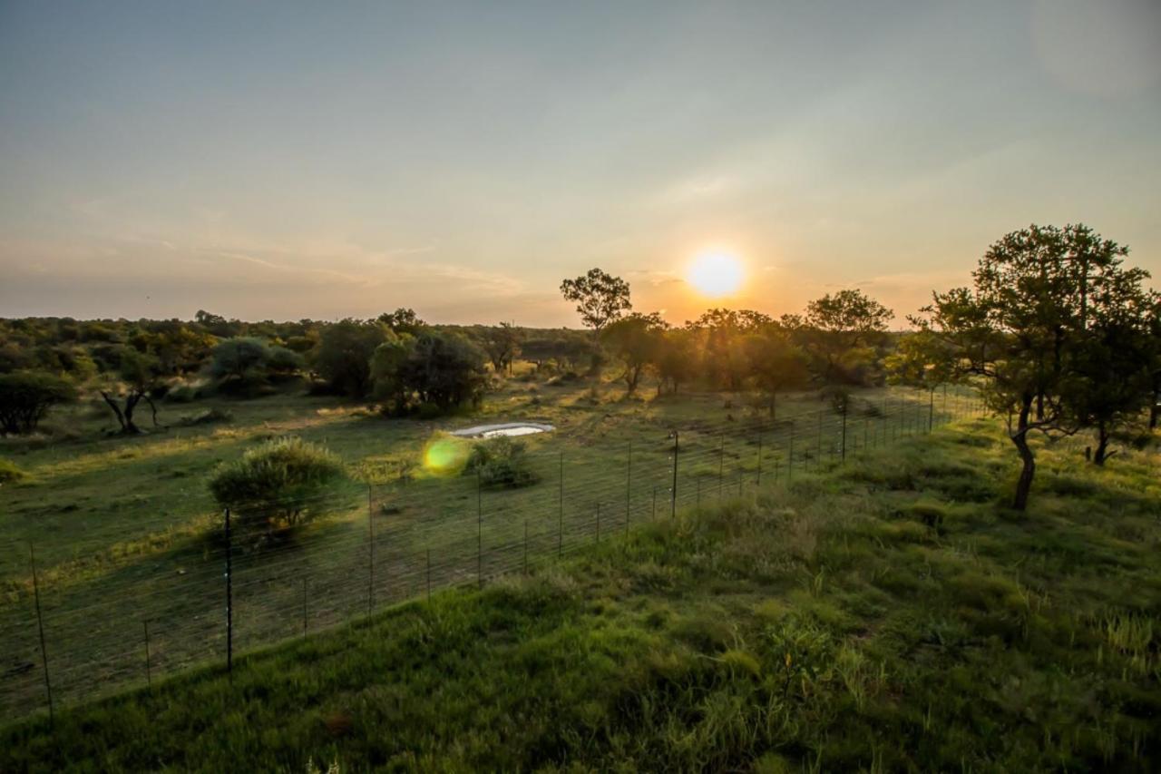 Lodge Lookout Safari