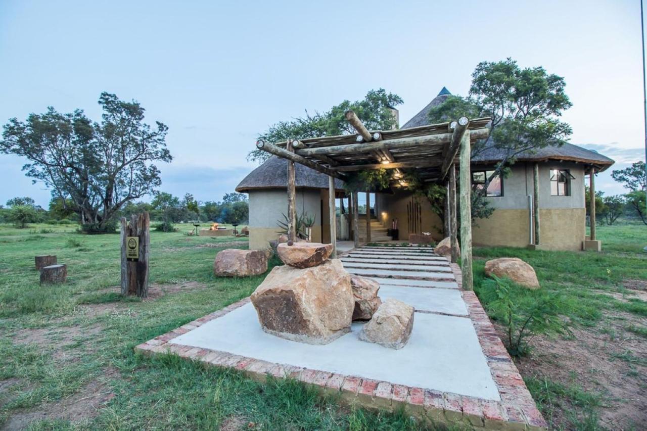 Lookout Safari Lodge *