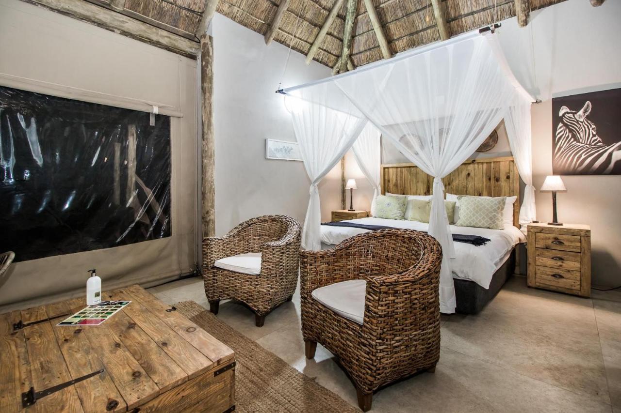 Lookout Safari Lodge *